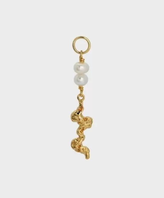 By Stine Winther Manta Pearl Charm Best Sale